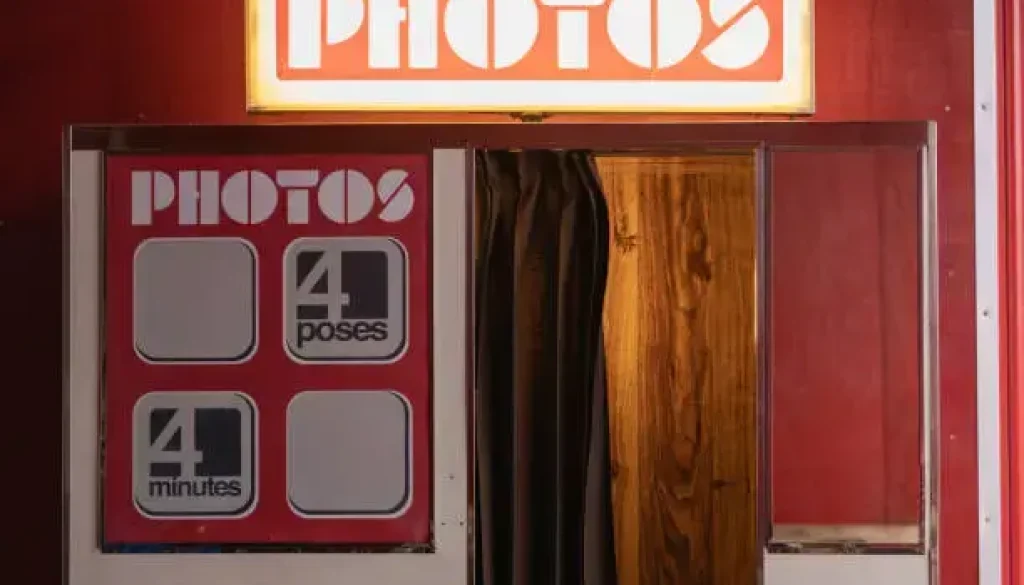 Vintage photo booth rental for events and wedding