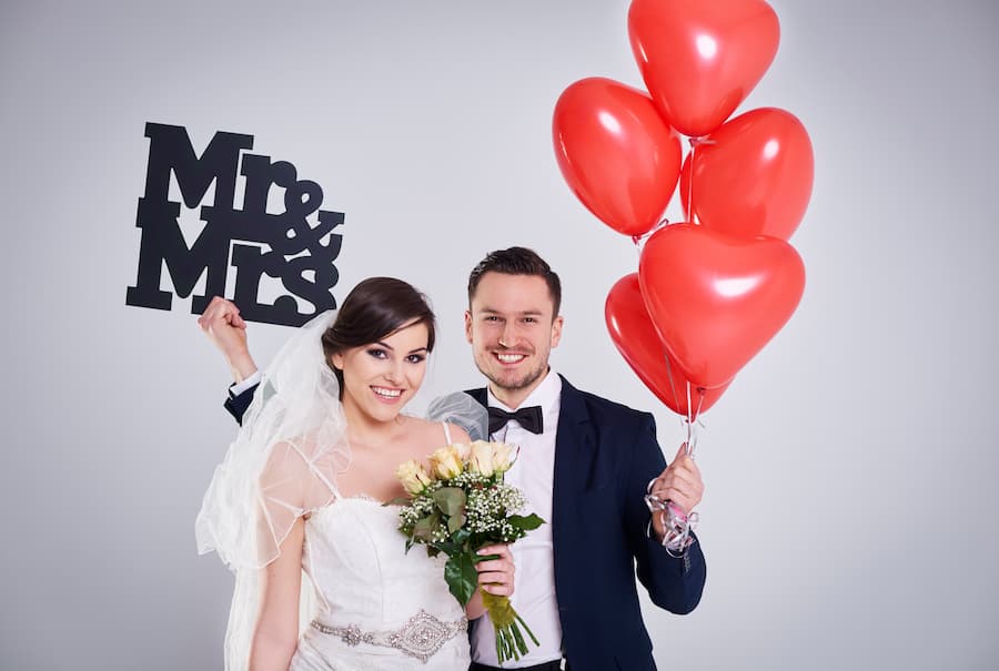 wedding photo booth idea